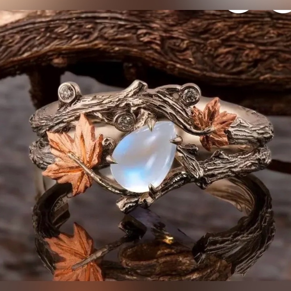 Antiqued Gold Plated Nature Inspired Moonstone Leaf Ring. New. - Picture 12 of 14